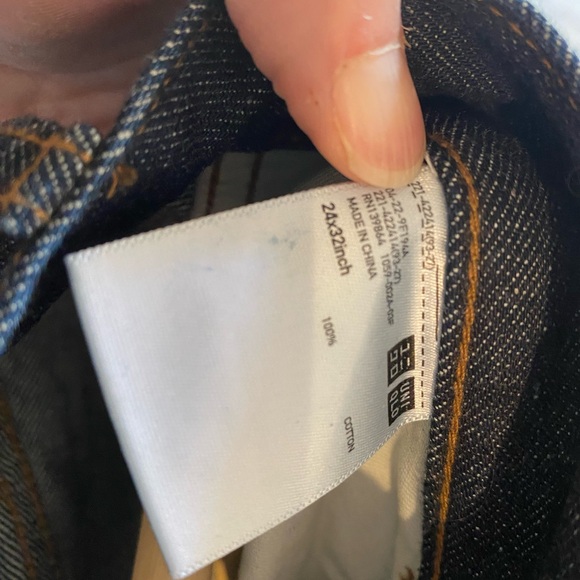 Uniqlo Dark Wash Wide Leg Denim Jeans - Picture 3 of 3